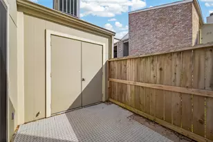 8100 Cambridge St, Houston, TX 77054 - Photo 16