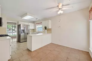 4004 S Dogwood Dr, Pearland, TX 77584 - Photo 18