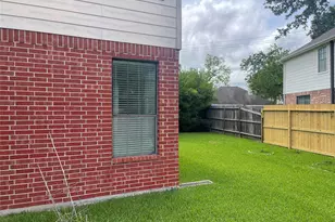 16211 Quiet Canyon Ct, Friendswood, TX 77546 - Photo 12
