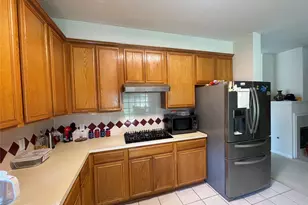 16211 Quiet Canyon Ct, Friendswood, TX 77546 - Photo 6