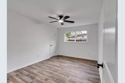 5675 Sylmar Road, Houston, TX 77081 - Photo 22