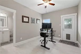 2604 Bevis St, Houston, TX 77008 - Photo 4