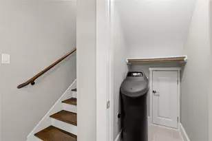 2604 Bevis St, Houston, TX 77008 - Photo 6