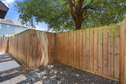 2604 Bevis Street #D, Houston, TX 77008 - Photo 2