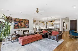 729 E 7th 1/2 St, Houston, TX 77007 - Photo 10
