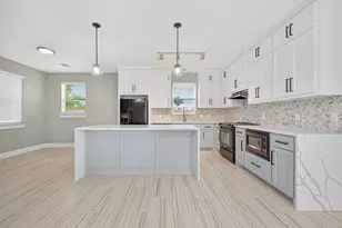 2087 Rd 5707, Cleveland, TX 77327 - Photo 12