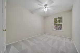 8016 Golf Green Cir, Houston, TX 77036 - Photo 18