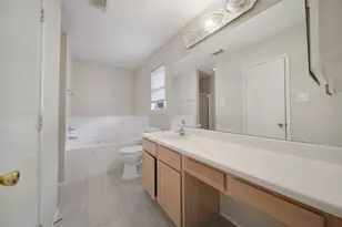 8016 Golf Green Cir, Houston, TX 77036 - Photo 14