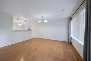 8016 Golf Green Cir, Houston, TX 77036 - Photo 6