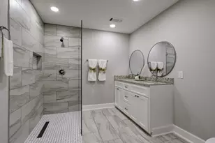 7403 Janak Dr, Houston, TX 77055 - Photo 10