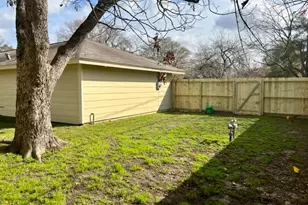 7403 Janak Dr, Houston, TX 77055 - Photo 16