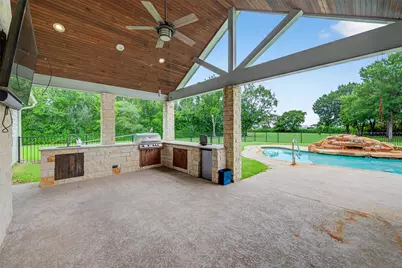 1213 Dyann Drive, Wharton, TX 77488 - Photo 2