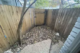 3300 Yorktown St, Houston, TX 77056 - Photo 12