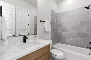 8422 Pech Landing Dr, Houston, TX 77055 - Photo 34