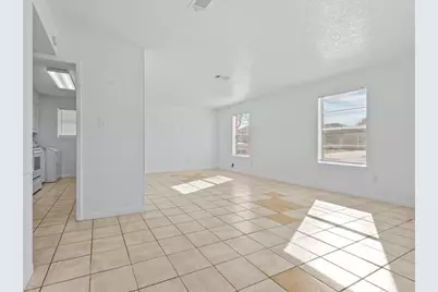 3428 Lantern Lane, Baytown, TX 77521 - Photo 4