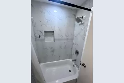 10466 Hammerly Boulevard #70, Houston, TX 77043 - Photo 8