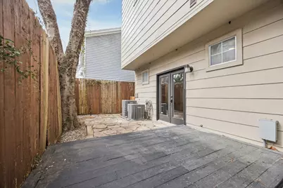 2404 Fairview Street #C, Houston, TX 77006 - Photo 24