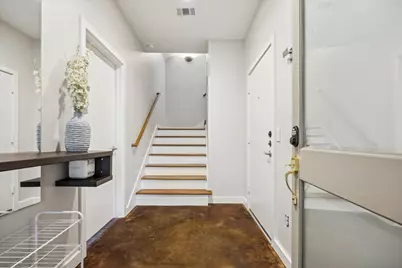 2404 Fairview Street #C, Houston, TX 77006 - Photo 12