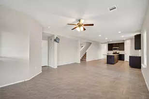 8126 Oakleaf Meadow Ct, Rosharon, TX 77583 - Photo 12