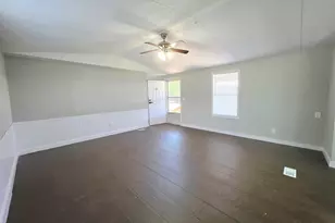 312 Paddock Rd, Willis, TX 77378 - Photo 2