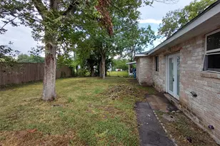 714 Ivyhollow Dr, Channelview, TX 77530 - Photo 4
