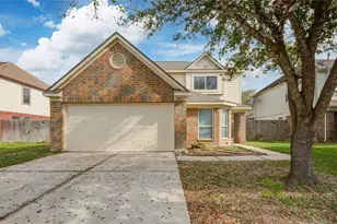 8022 Saffron Ln, Baytown, TX 77521 - Photo 2