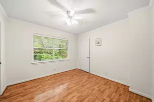 11730 Denise Dr, Houston, TX 77024 - Photo 36