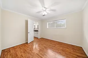 11730 Denise Dr, Houston, TX 77024 - Photo 32