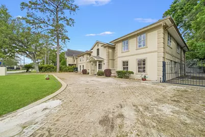 11730 Denise Drive, Houston, TX 77024 - Photo 2