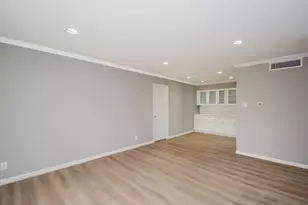845 Augusta Dr, Houston, TX 77057 - Photo 2