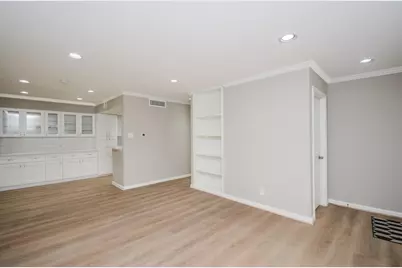 845 Augusta Drive #67, Houston, TX 77057 - Photo 8
