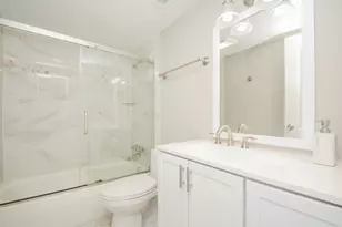 845 Augusta Dr, Houston, TX 77057 - Photo 18