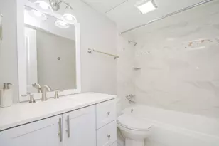 845 Augusta Dr, Houston, TX 77057 - Photo 22