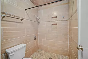 9009 Richmond Ave, Houston, TX 77063 - Photo 10