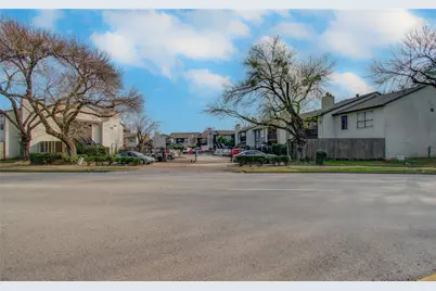9009 Richmond Avenue #703, Houston, TX 77063 - Photo 14