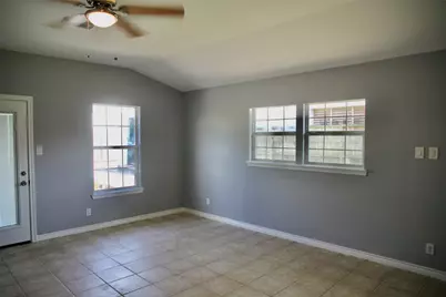 529 E Shore Drive, Clear Lake Shores, TX 77565 - Photo 8