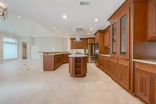 66 Blooming Grove Ln, Houston, TX 77077 - Photo 12