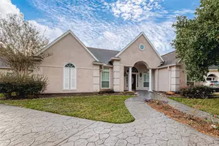 66 Blooming Grove Ln, Houston, TX 77077 - Photo 2
