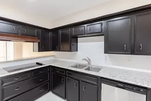 11776 S Kirkwood Rd, Stafford, TX 77477 - Photo 4