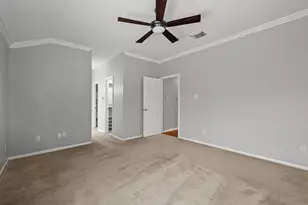 14714 Flowerwood Dr, Houston, TX 77062 - Photo 16