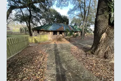406 Hidden Creek Circle, Sealy, TX 77474 - Photo 1