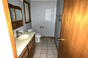 406 Hidden Creek Cir, Sealy, TX 77474 - Photo 12