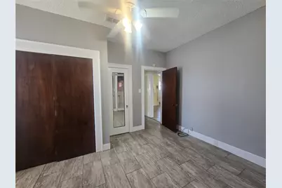 3828 Avenue S #1/2, Galveston, TX 77550 - Photo 18