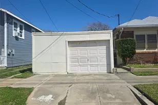 3828 Ave S, Galveston, TX 77550 - Photo 22
