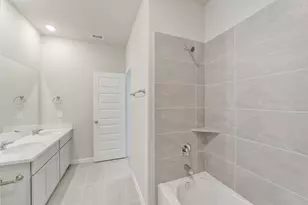 15514 Foresail Ln, Houston, TX 77053 - Photo 38