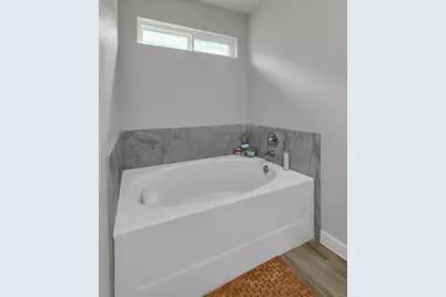 15007 Eagle Feather Court, Houston, TX 77090 - Photo 18