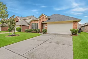 6423 Bonnie Chase Ln, Katy, TX 77449 - Photo 2