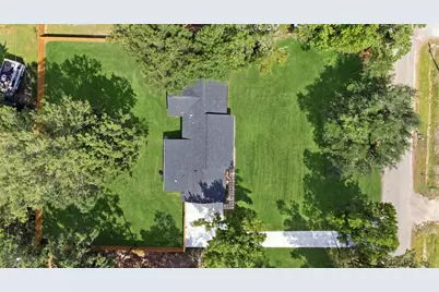 13570 Moss Hill Drive, Beaumont, TX 77713 - Photo 2