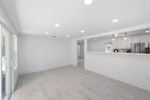 13570 Moss Hill Dr, Beaumont, TX 77713 - Photo 14