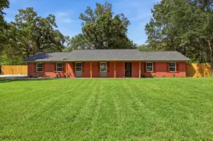 13570 Moss Hill Dr, Beaumont, TX 77713 - Photo 1